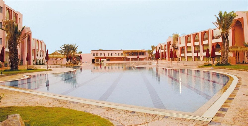 Imagen de la piscina del Hotel Lella Meriam. Foto 12