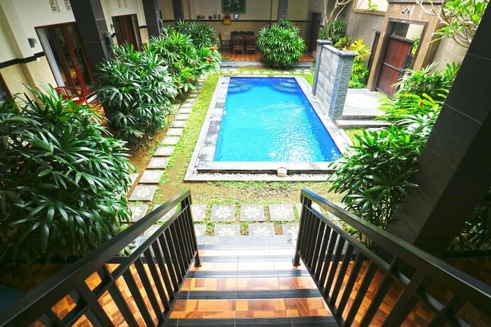 Imagen de la piscina del Hotel Leluhur Bali Private Villa and Apartment. Foto 20