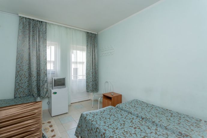 Imagen de la habitación del Hotel Lelux, Ol'ginka. Foto 6