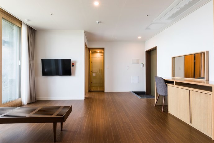 Imagen de la habitación del Hotel Lemain hotel. Foto 2