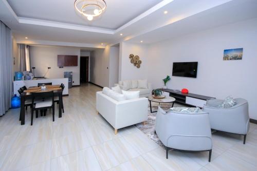 Imagen de la habitación del Hotel Lemaiyan Suites. Foto 15