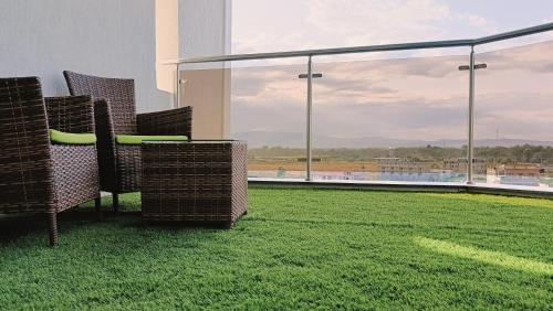 Imagen de la habitación del Hotel Lemaiyan Suites. Foto 19