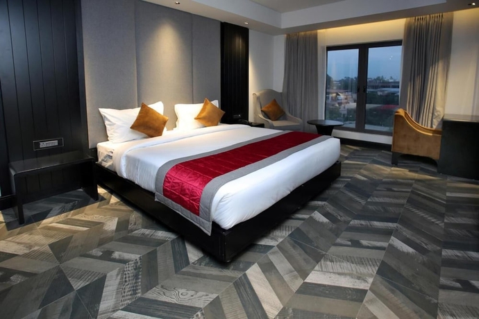 Imagen de la habitación del Hotel Lemarq. Foto 15