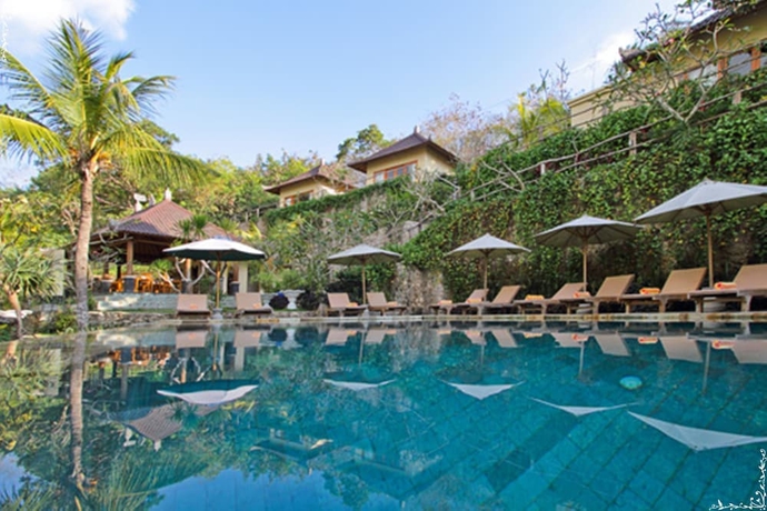 Imagen de la piscina del Hotel Lembongan Cliff Villas. Foto 17