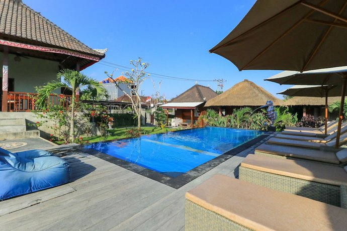 Imagen de la piscina del Hotel Lembongan Mantra Huts. Foto 12