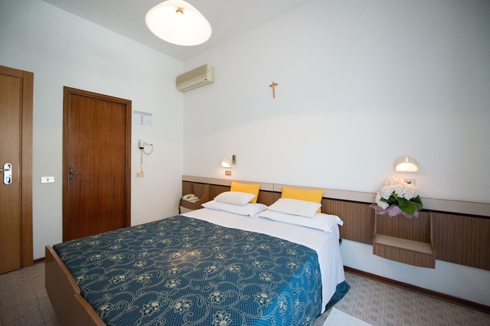 Imagen de la habitación del Hotel Lem-casadei. Foto 3