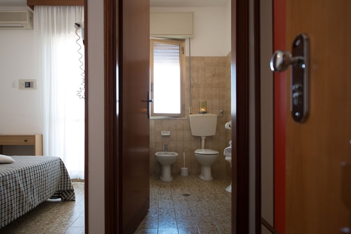 Imagen de la habitación del Hotel Lem-casadei. Foto 11