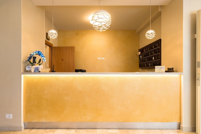 Imagen de los interiores del Hotel Lem-casadei. Foto 16