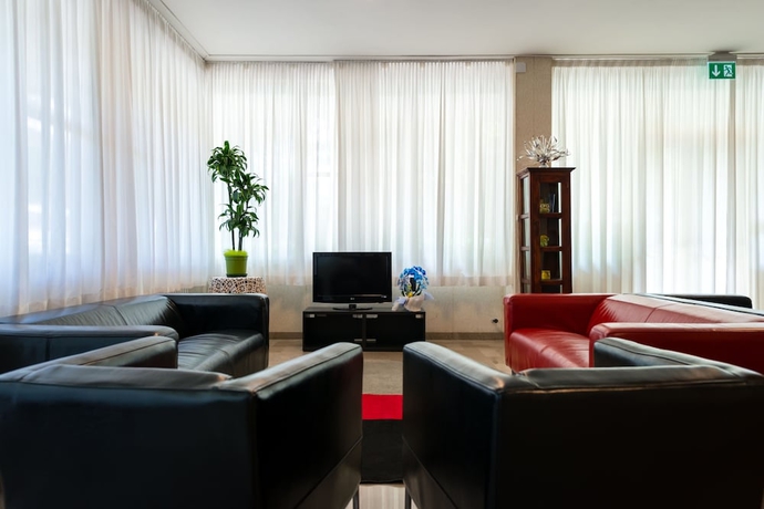 Imagen de los interiores del Hotel Lem-casadei. Foto 19