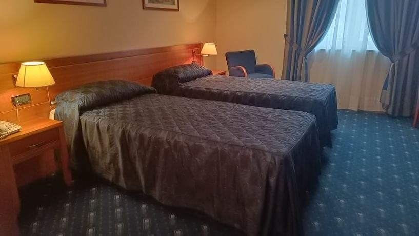 Imagen de la habitación del Hotel Lemi. Foto 13