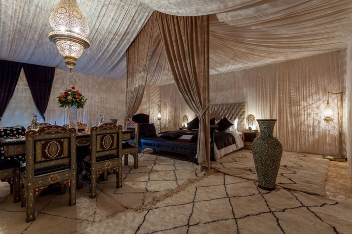 Imagen de la habitación del Hotel Lemnaouar Erg Camp. Foto 4