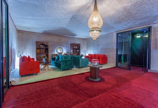 Imagen de los interiores del Hotel Lemnaouar Erg Camp. Foto 19