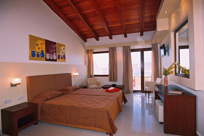 Imagen de la habitación del Hotel Lemnos Village Resort. Foto 6