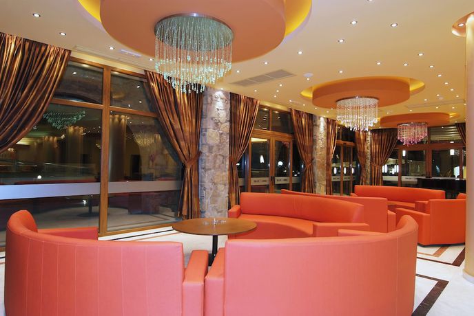 Imagen de los interiores del Hotel Lemnos Village Resort. Foto 20