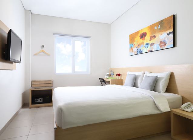 Imagen de la habitación del Hotel Lemo Serpong. Foto 14