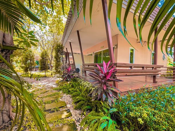 Imagen de la habitación del Hotel Lemon Chalet Kaeng Krachan Resort. Foto 25