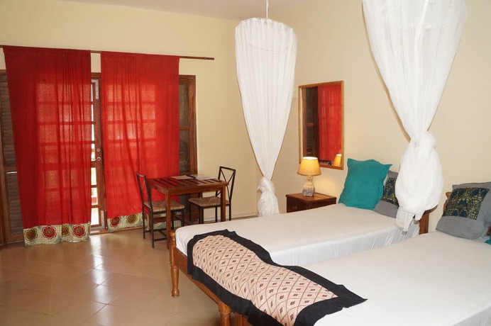 Imagen de la habitación del Hotel Lemon Creek Resort. Foto 2