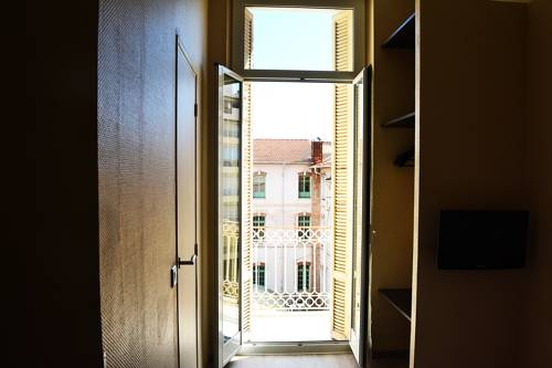 Imagen de la habitación del Hotel Lemon. Foto 7