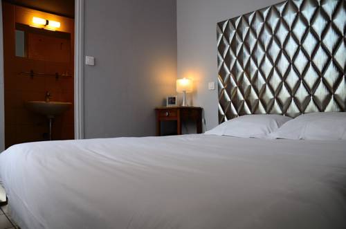 Imagen de la habitación del Hotel Lemon. Foto 13