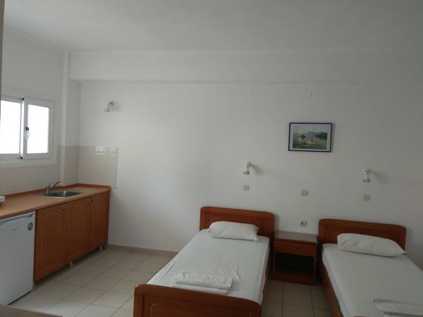 Imagen de la habitación del Hotel Lemon Grove and Studios. Foto 11