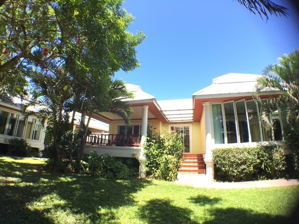 Imagen de los exteriores del Hotel Lemon House. Foto 6