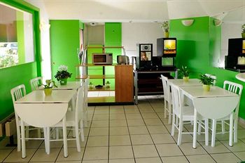 Imagen de los interiores del Hotel Lemon Montagny Lès Beaune. Foto 13