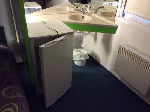 Imagen de la habitación del Hotel Lemon Saint Omer. Foto 8