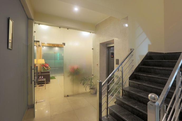 Imagen de los interiores del Hotel Lemon Suites. Foto 9