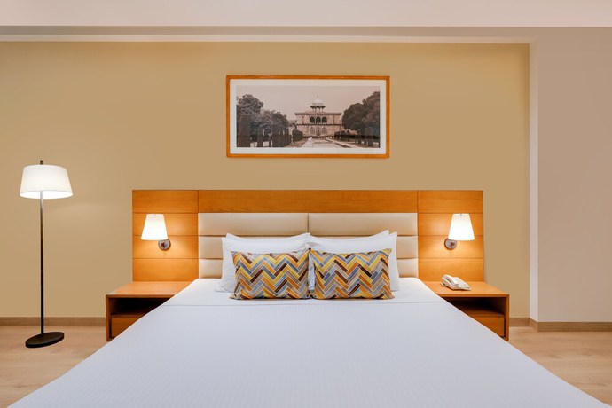 Imagen de la habitación del Hotel Lemon Tree Agra. Foto 14