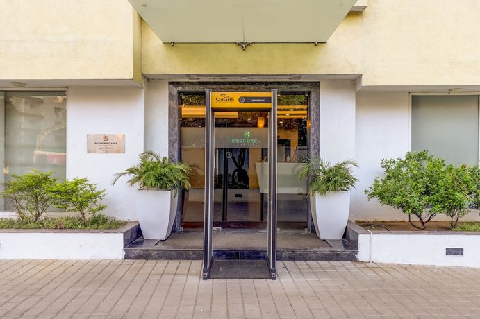 Imagen de los interiores del Hotel Lemon Tree, Ahmedabad. Foto 12