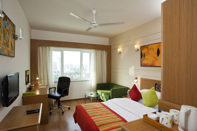 Imagen de la habitación del Hotel Lemon Tree, Ahmedabad. Foto 9