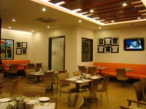 Imagen del bar/restaurante del Hotel Lemon Tree Chennai. Foto 9