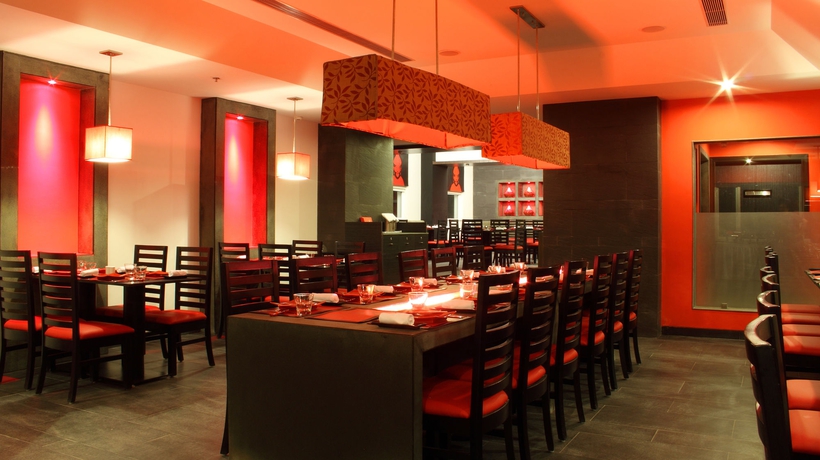 Imagen del bar/restaurante del Hotel Lemon Tree , Electronics City - Bengaluru. Foto 2