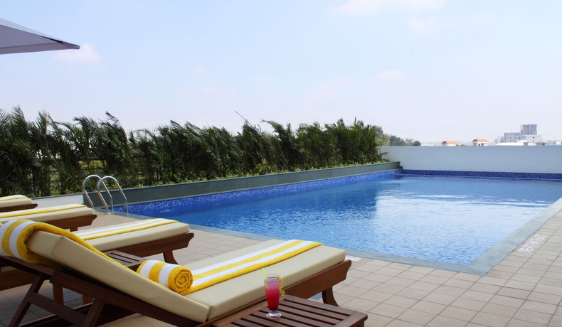 Imagen de la piscina del Hotel Lemon Tree , Electronics City - Bengaluru. Foto 9