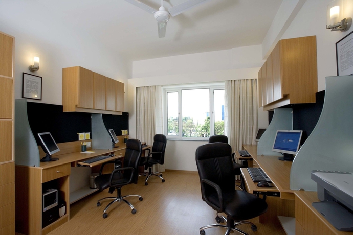 Imagen de los interiores del Hotel Lemon Tree , Hinjawadi, Pune. Foto 13