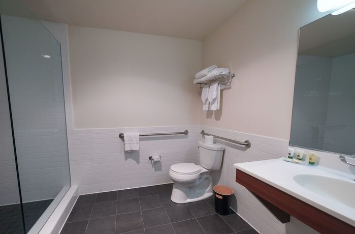 Imagen de la habitación del Hotel Lemon Tree Inn. Foto 15