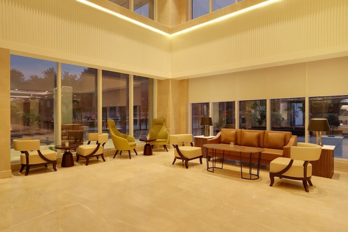 Imagen de los interiores del Hotel Lemon Tree Jhansi. Foto 19