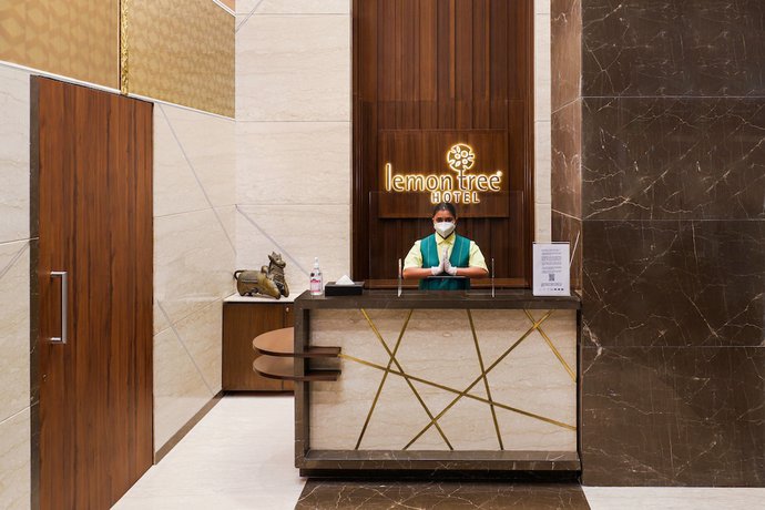 Imagen de los interiores del Hotel Lemon Tree Kalina Mumbai. Foto 17