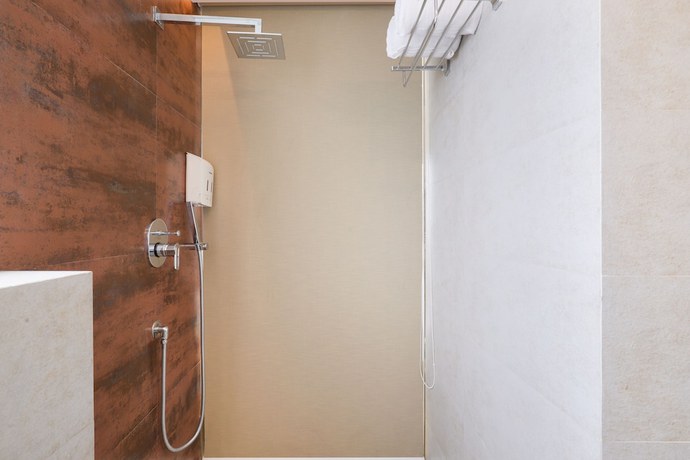 Imagen de la habitación del Hotel Lemon Tree Kalina Mumbai. Foto 15