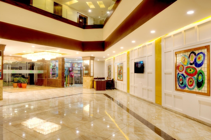 Imagen de los interiores del Hotel Lemon Tree , Katra. Foto 17