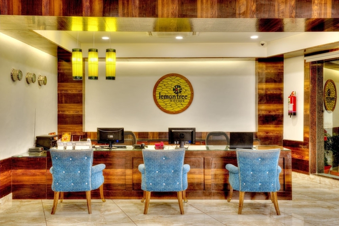 Imagen de los interiores del Hotel Lemon Tree , Katra. Foto 18