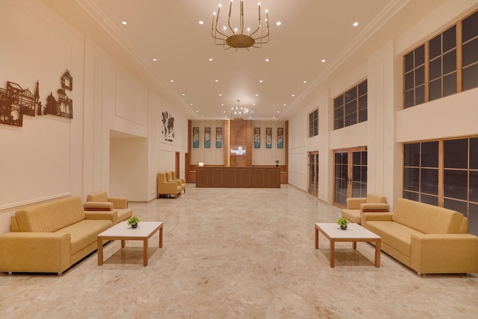 Imagen de los interiores del Hotel Lemon Tree Morbi. Foto 14