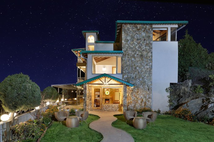 Imagen de los interiores del Hotel Lemon Tree Mukteshwar. Foto 18