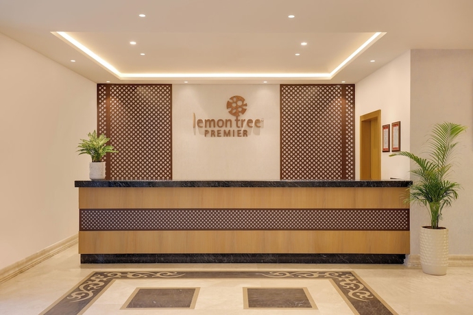 Imagen de los interiores del Hotel Lemon Tree Premier Budhanilkanth. Foto 17