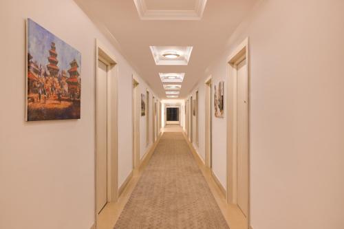 Imagen general del Hotel Lemon Tree Premier Budhanilkantha Kathmandu, Nepal. Foto 2