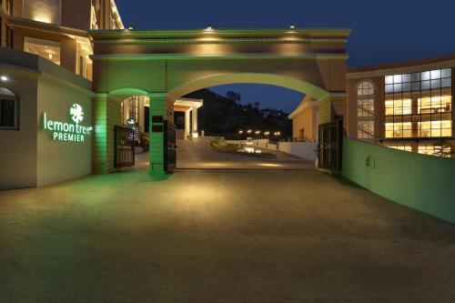 Imagen general del Hotel Lemon Tree Premier Budhanilkantha Kathmandu, Nepal. Foto 5