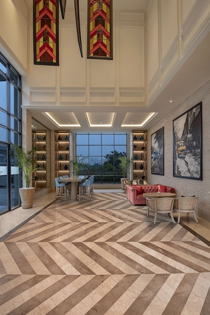 Imagen de los interiores del Hotel Lemon Tree Premier New Town Kolkata. Foto 15