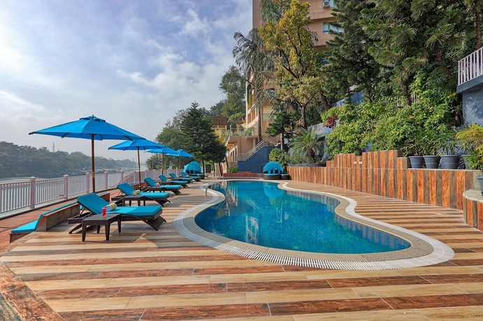 Imagen de la piscina del Hotel Lemon Tree Premier, Rishikesh. Foto 19