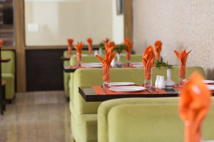 Imagen del bar/restaurante del Hotel Lemon Tree Resort, Mussoorie. Foto 19