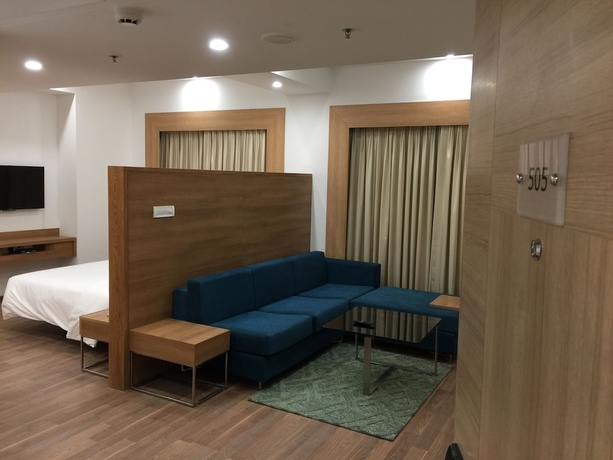 Imagen de la habitación del Hotel Lemon Tree , Sector 60, Gurugram. Foto 8